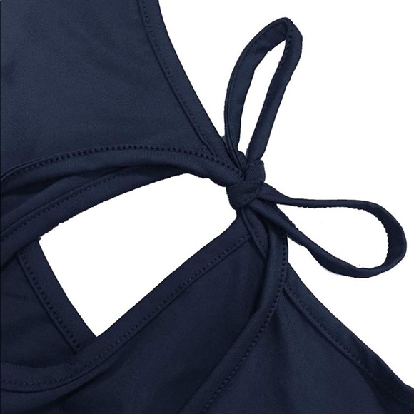 Dark blue Lascana for Venus cold shoulder, tie back, slit sleeve shirt (L) (NWT) - Picture 3 of 4